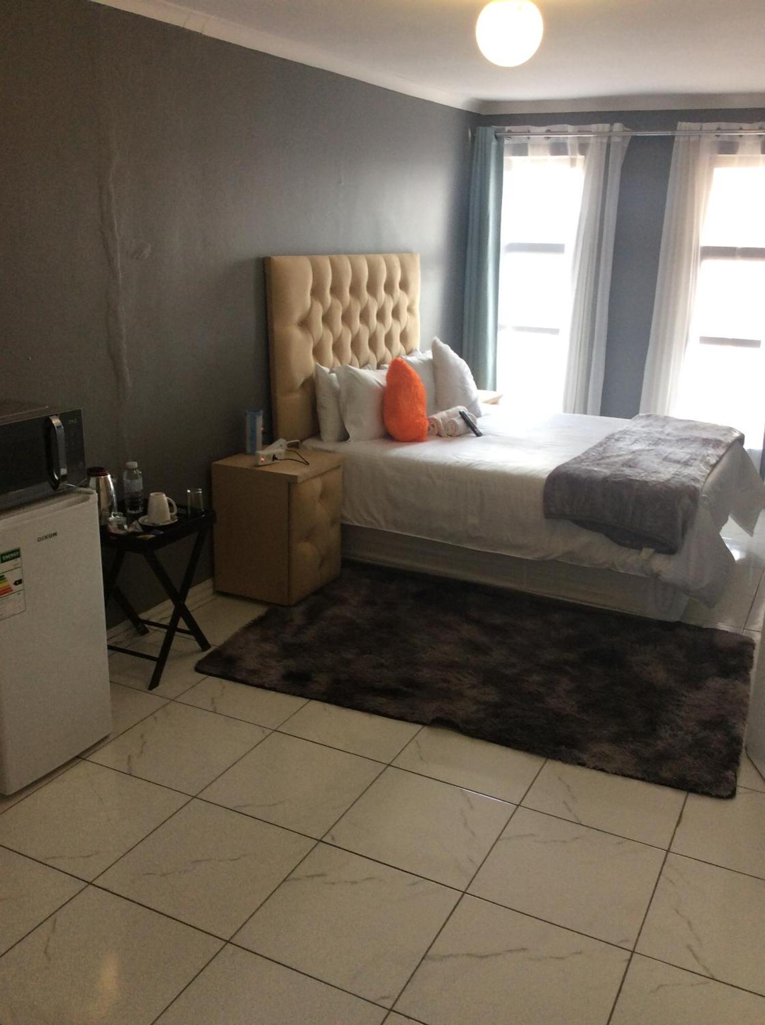 De Capital Guest House 东伦敦 外观 照片